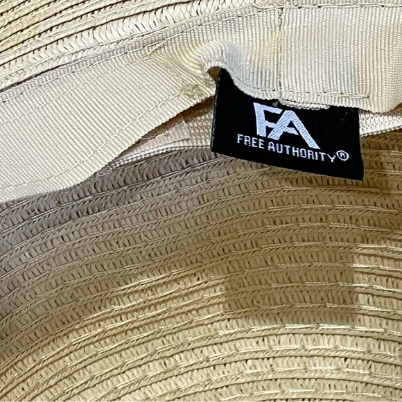 NWT Free Authority Outdoors Floppy Tan Sun Hat with UPF 50+, OSFM - Picture 10 of 15